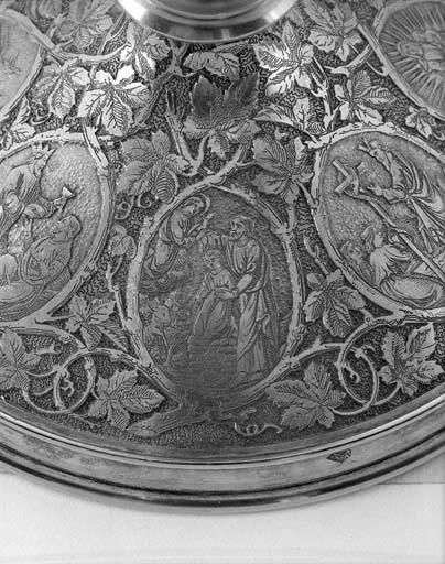 Détail du pied du calice : Sacrifice d'Isaac.