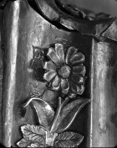 Détail : lettre-date de Paris de décembre 1553 à décembre 1554 (insculpée deux fois).