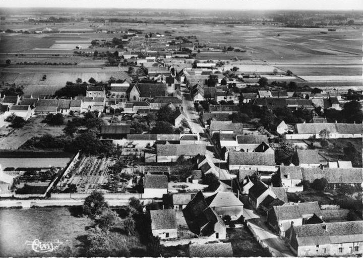Vue aérienne du bourg.