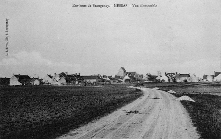 Le bourg vue à l'ouest.
