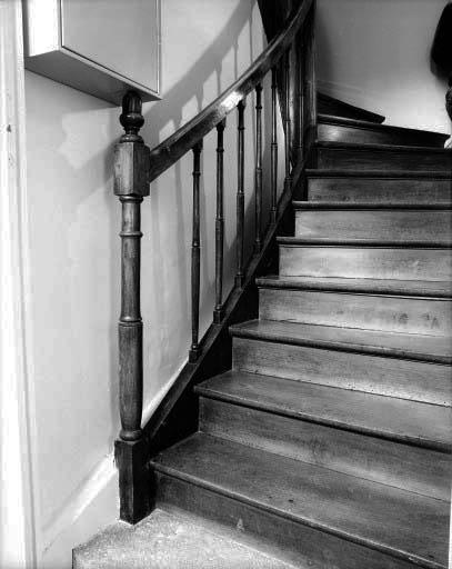 Départ de l'escalier de la mairie.