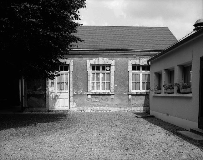 Elévation partielle de la façade principale de l'école.