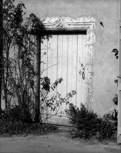 Porte en accolade sise 65 rue de la Margottière.