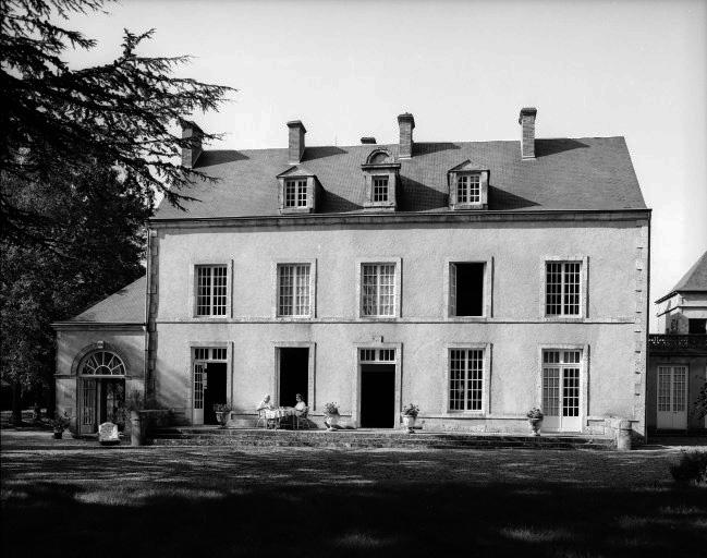 Façade côté parc.
