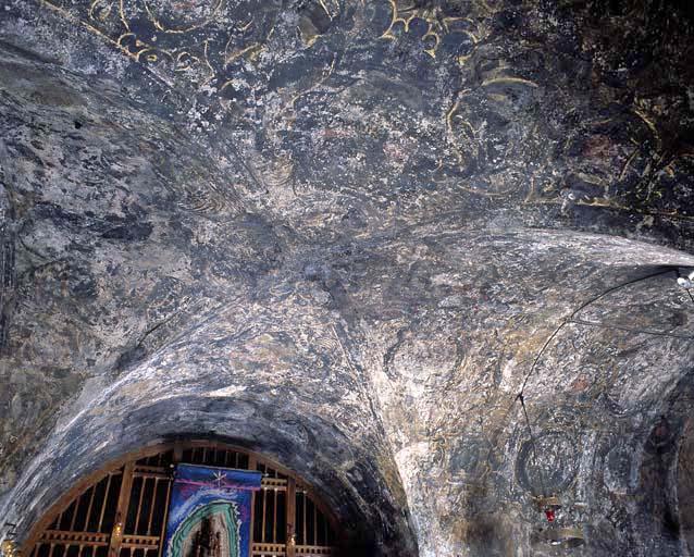 Chapelle Notre-Dame de Sous-Terre : décor de la voûte.