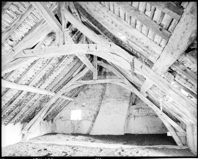 Charpente de la maison d'habitation.