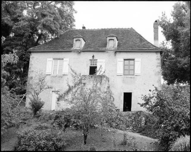 La maison du meunier. Façade antérieure. Vue d'ensemble prise du sud.