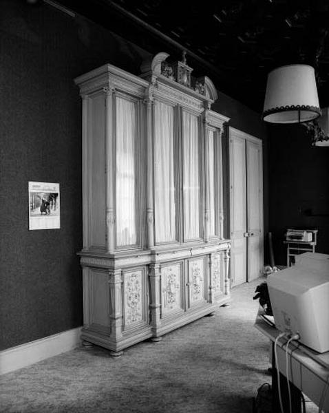 Armoire-bibliothèque