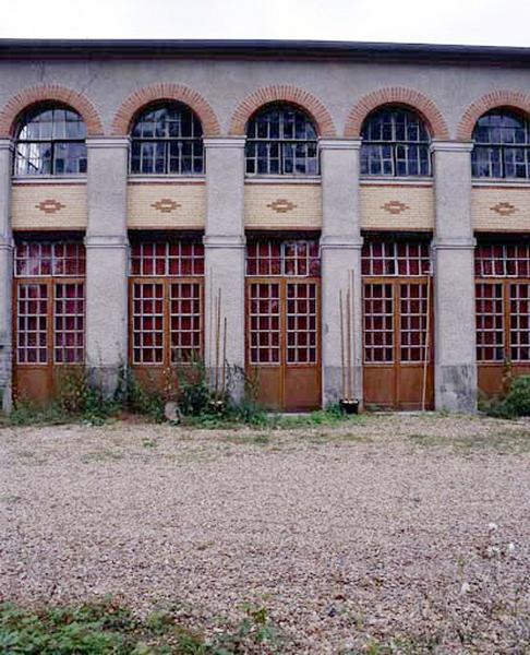 Façade postérieure de l'usine électrique.