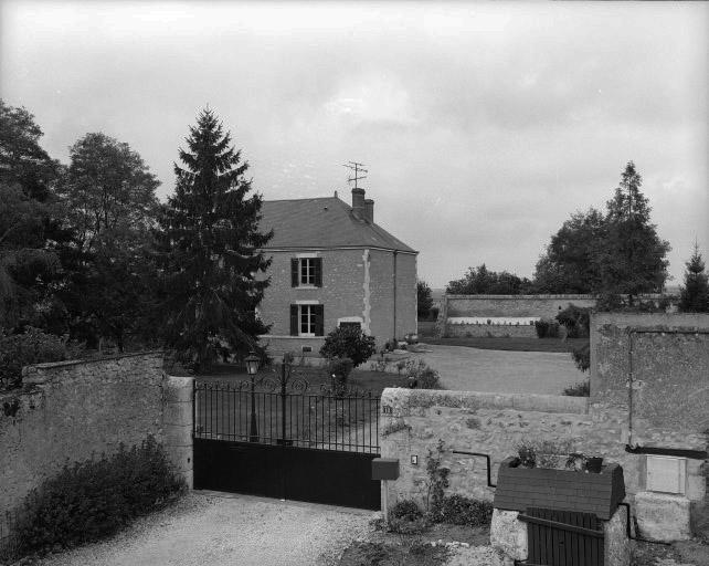 Maison sise 18 CV 5 de Cravant à Villejouan à Cernay.