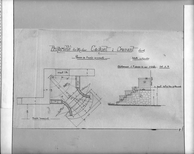 Plan et développement de l'escalier extérieur.