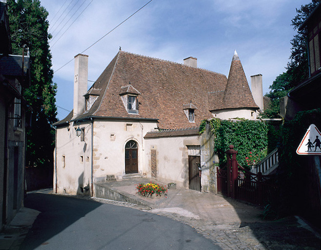 Hôtel dit Petit Château, actuellement musée Emile Chénon