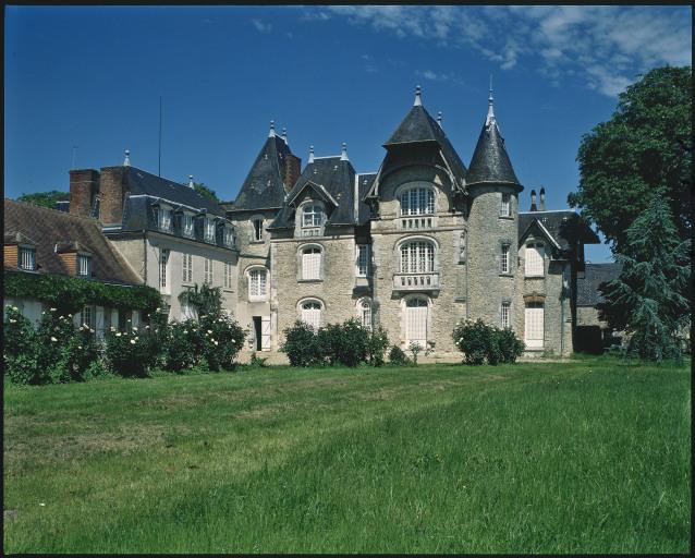 Vue d'ensemble de la maison.