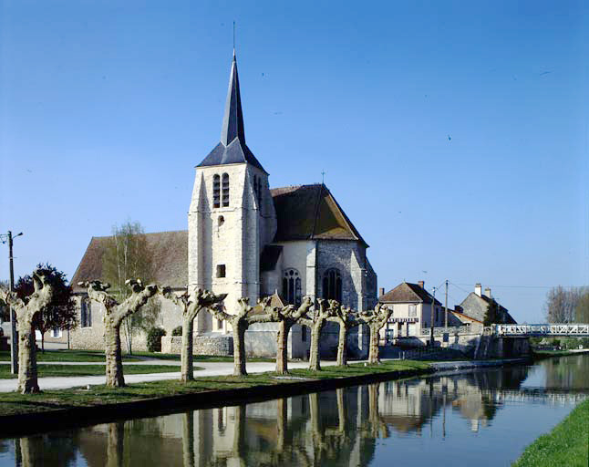 Vue d'ensemble prise du sud.