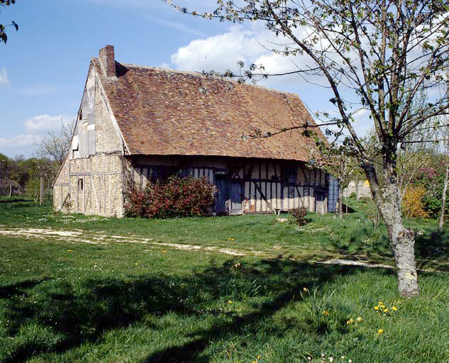Vue d'ensemble prise du sud-est.