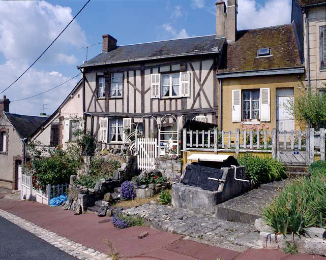 Façade est.