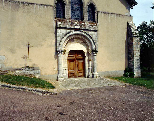 Vue de la façade ouest.