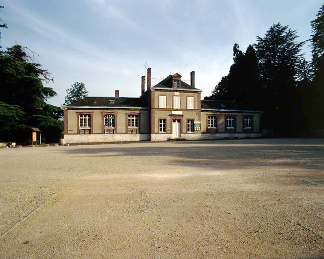 Pavillon Guinier, façade principale.