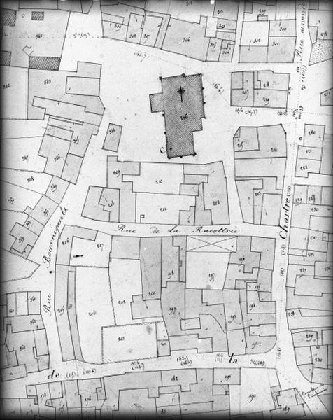 Extrait du plan cadastral de 1834, section C1, détail : l'église et le centre du bourg, à l'échelle 1/625.