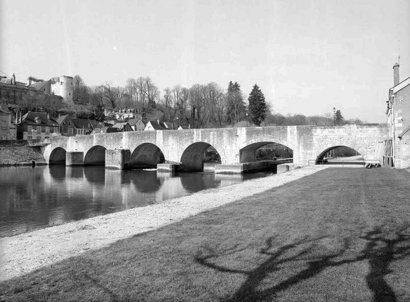 Site d'écluse, barrage et pont de Saint-Aignan (Cher canalisé)