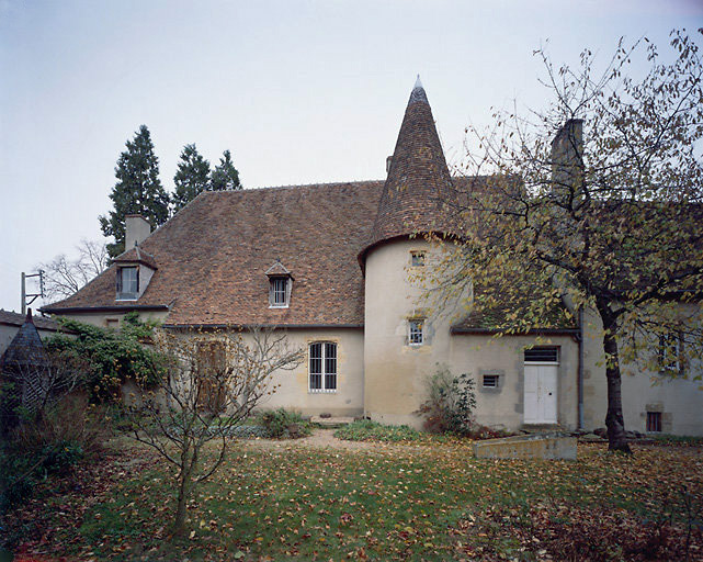 Logis A1 et A2, façade côté jardin.