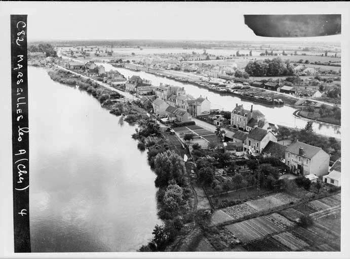 La Loire et le port vers 1950.