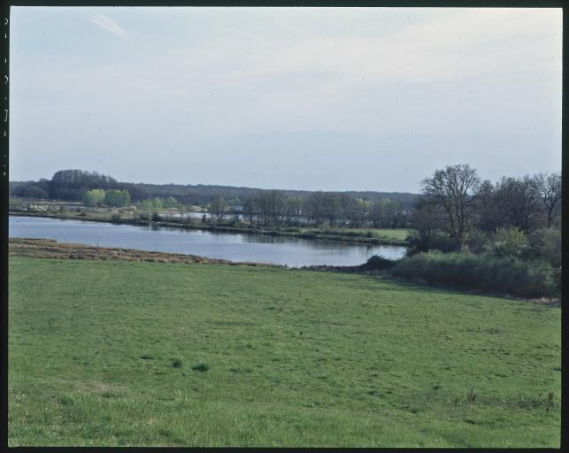 Paysage de Brenne avec étang.