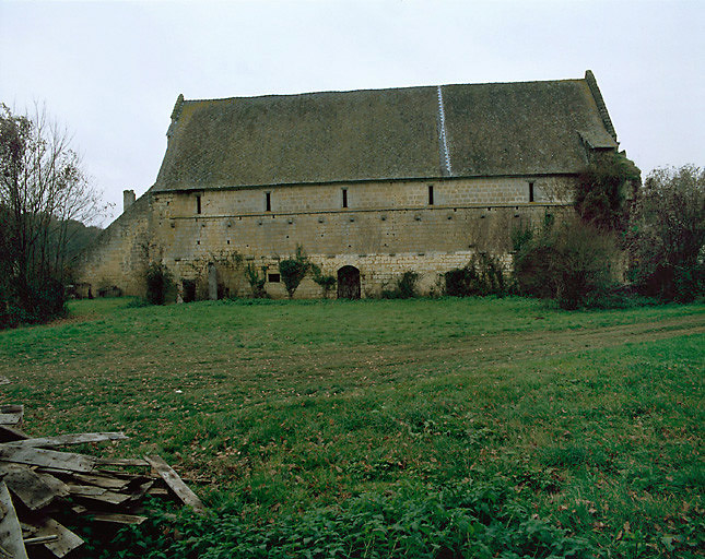 Aile ouest. Vue d'ensemble prise du cloître.