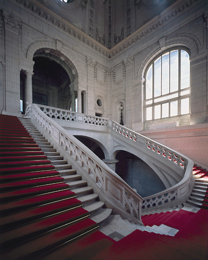 Le grand escalier d'honneur.