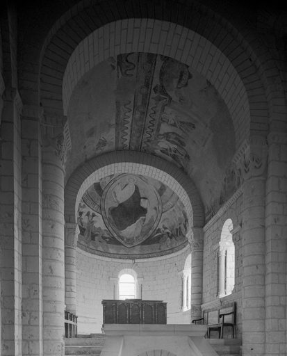 Vue d'ensemble de la voûte du choeur et de l'abside.