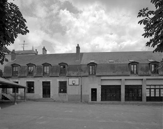 Bâtiment élévé en 1780 et transformé postérieurement.