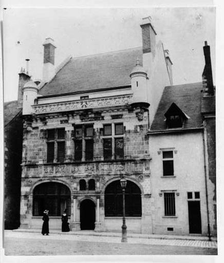 La façade antérieure vers 1900.