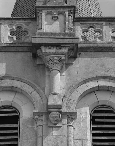 Détail du clocher.