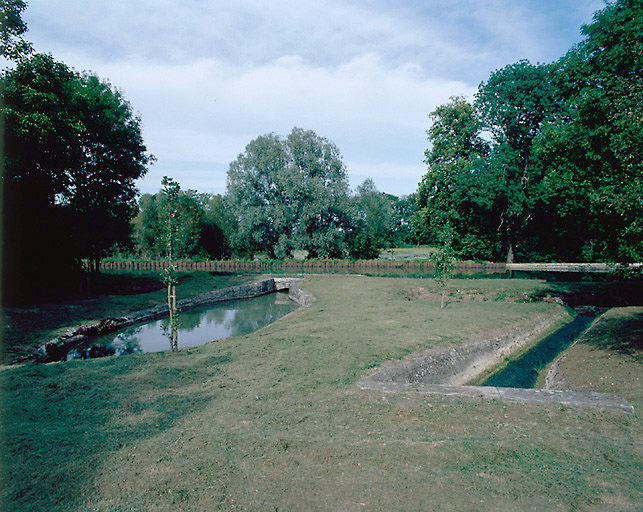 Vue d'ensemble de l'arrivée d'eau dans le canal.