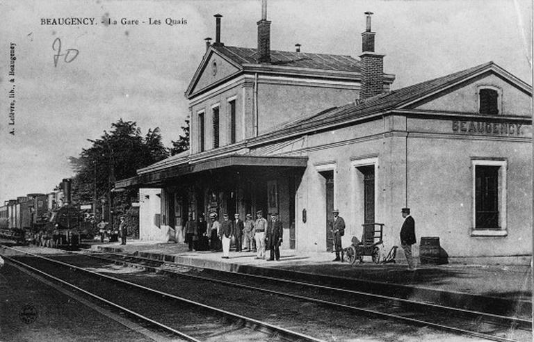 La station de chemin de fer au début du 20e siècle.