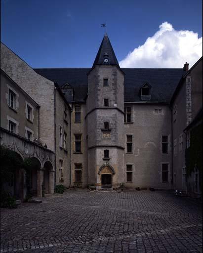 Façade antérieure du logis.