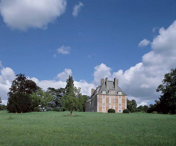 Parc et château côté ouest.