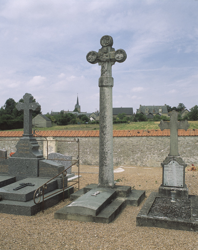 Croix de cimetière