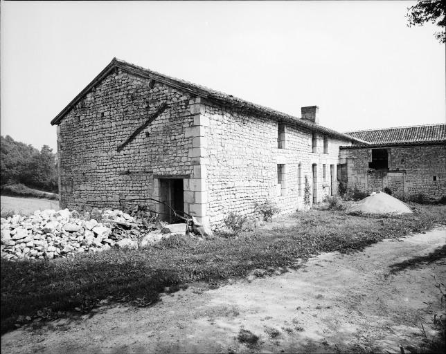 Vue du premier logis, au sud-ouest.