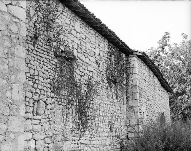 Façade nord du premier logis, détail.