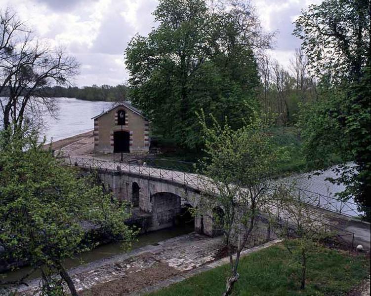 Site d'écluse de Mantelot et des Combles (canal latéral à la Loire)