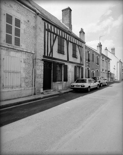 Façade de la maison sise 31, rue des Querres.