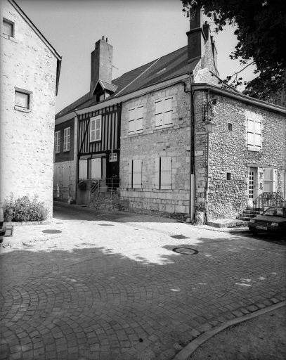 Façade de la maison sise 2, rue de la Sirène.