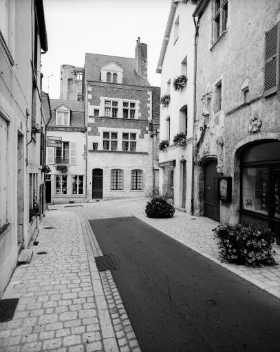 Façade sur rue.