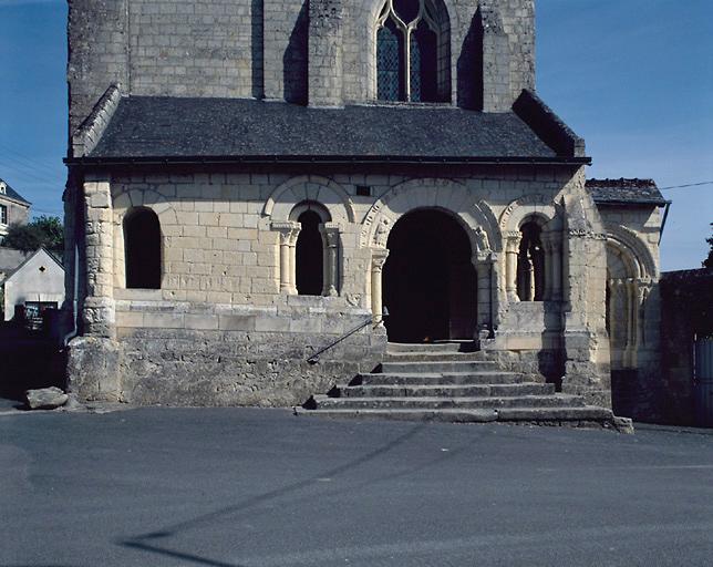 Vue du porche.