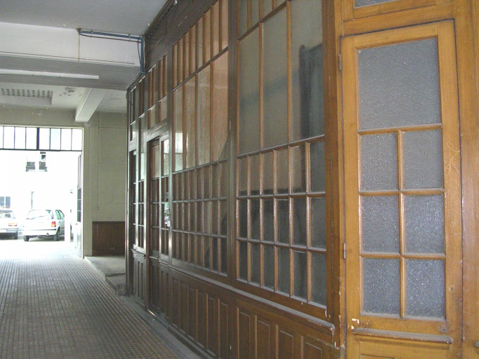 Vue vers les ateliers.