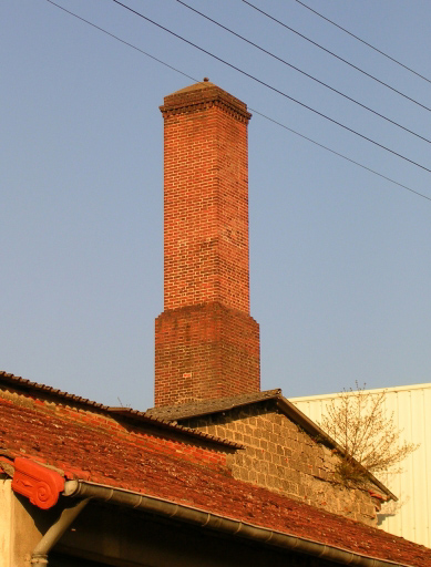 Détail de la cheminée.