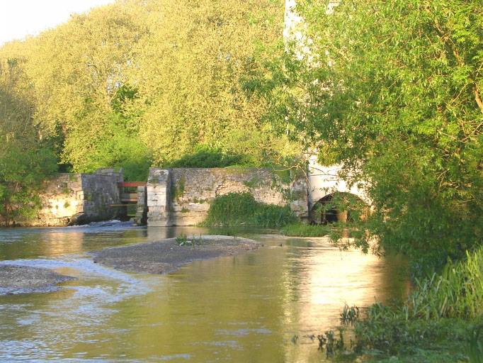 Déversoir du moulin.