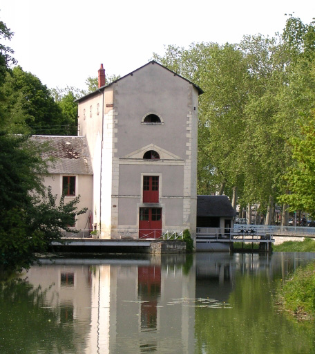 Elévation sud-est.