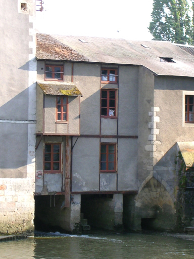 Bâtiment de stockage.